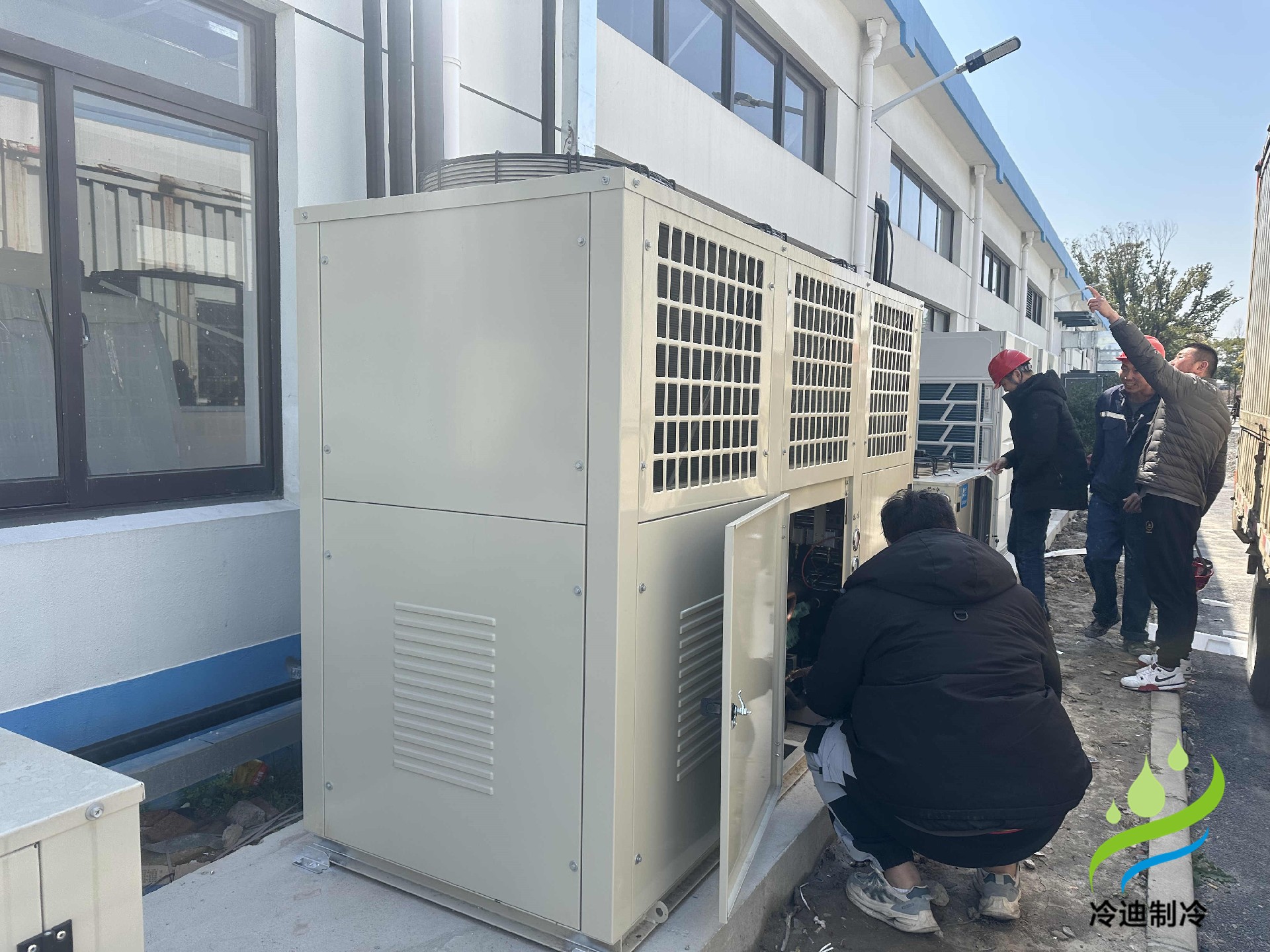 冷库造价大概多少钱一平米？